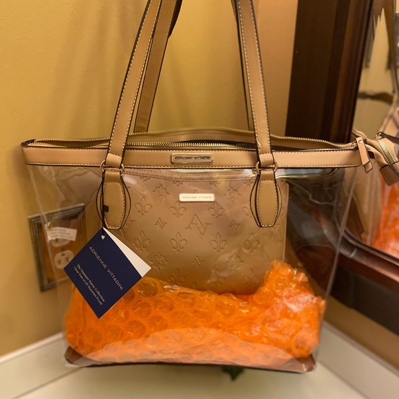 Adrienne Vittadini Handbags - ADRIENNE VITTADINI Tan Tote Bag with  MAKEUP POUCH Modern Design